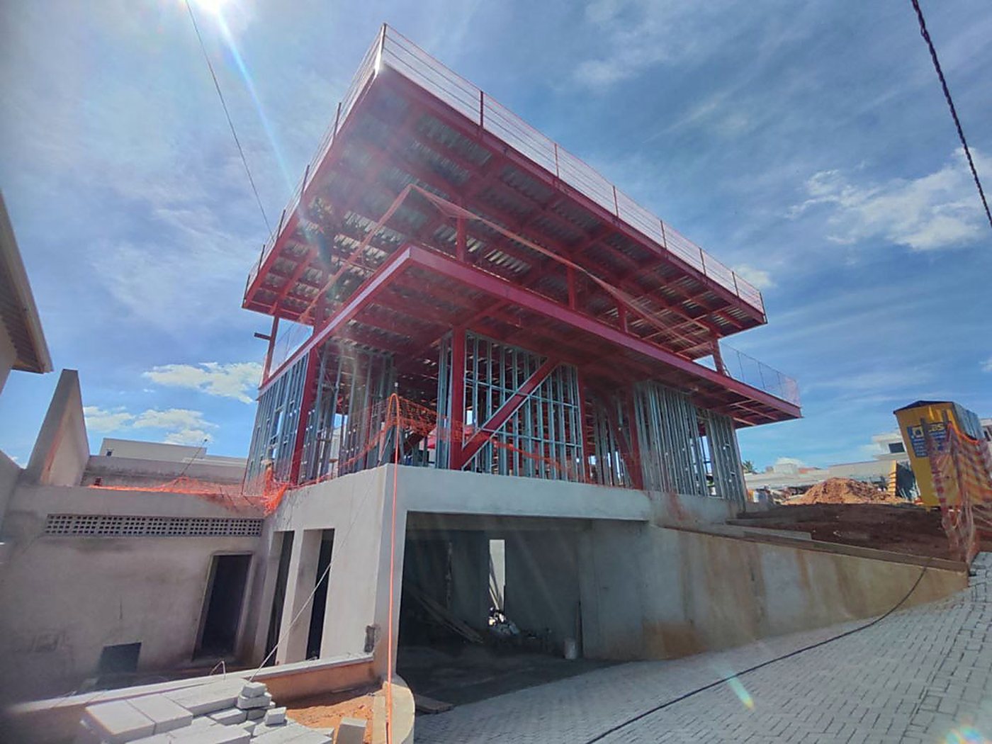 Estrutura de obra da Aura Construções